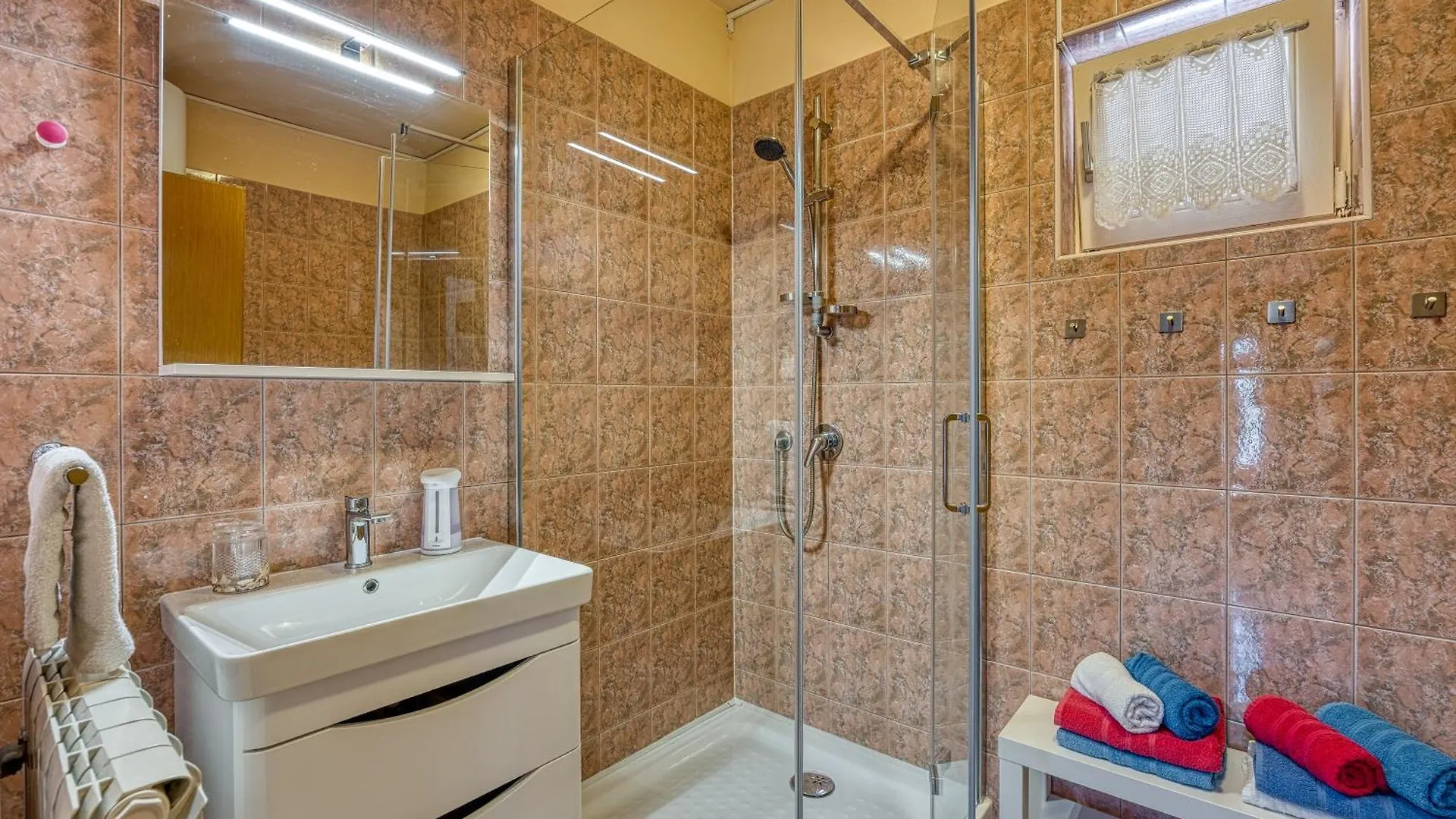 Apartments Jakara فينكوران