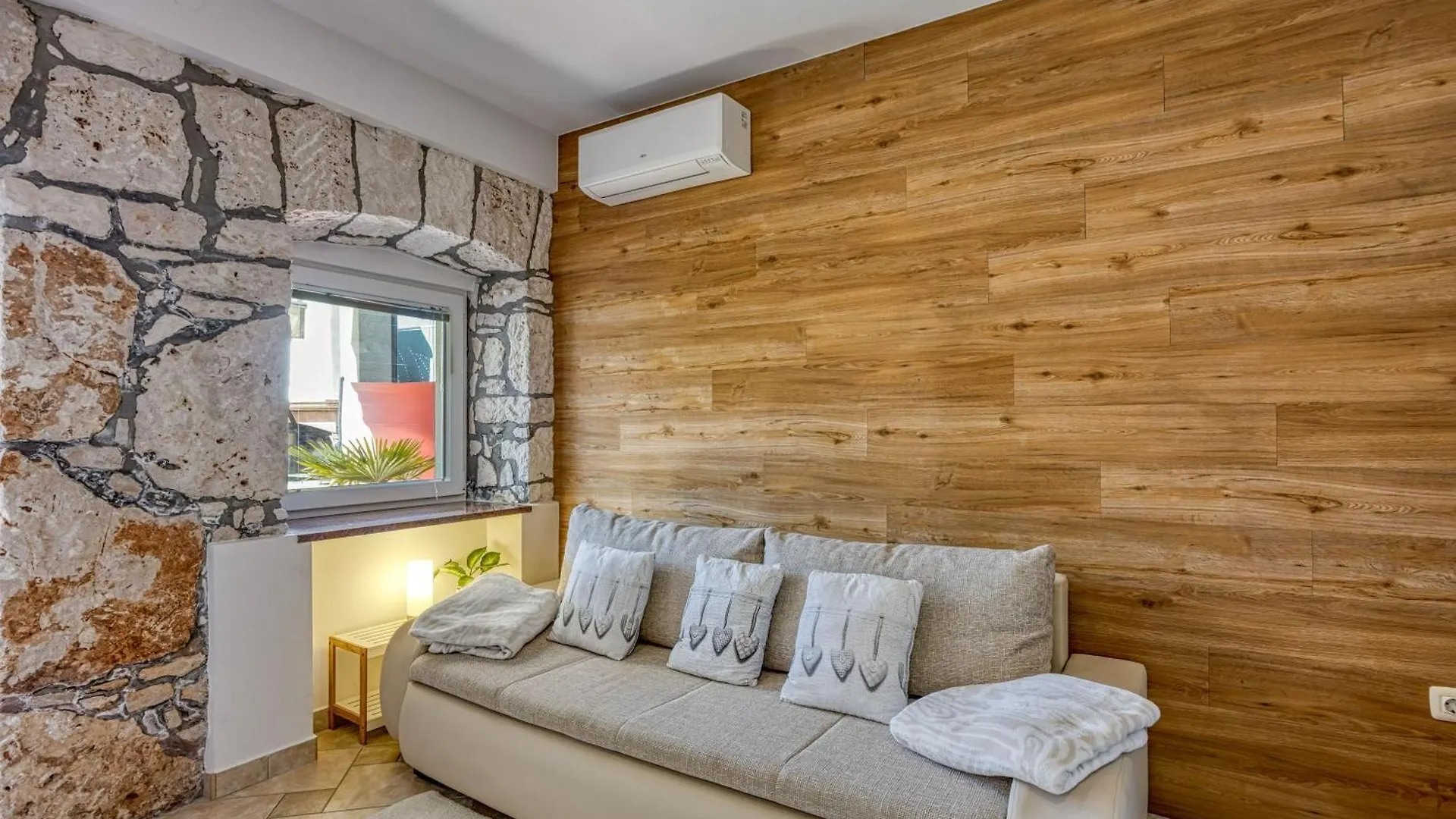 Apartments Jakara Vinkuran
